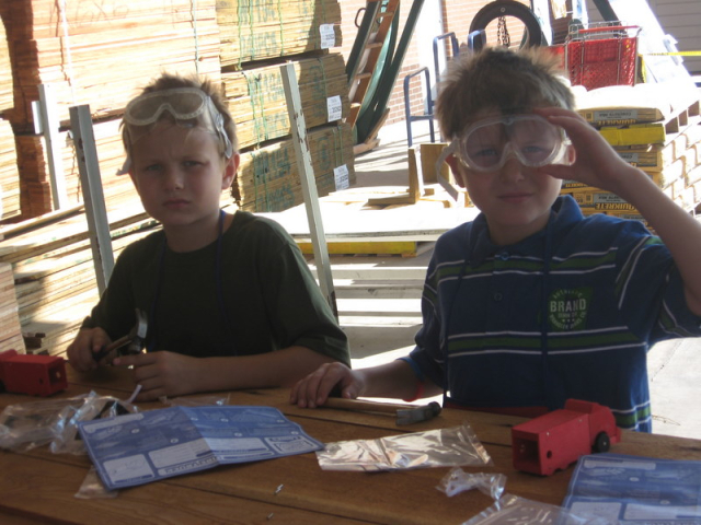2010-Pack409-Blue-n-Gold - 207.jpg